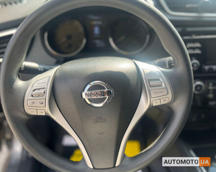Серый Ниссан Rogue, объемом двигателя 2.5 л и пробегом 132 тыс. км за 12700 $, фото 13 на Automoto.ua