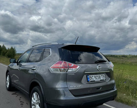 Серый Ниссан Rogue, объемом двигателя 2.49 л и пробегом 122 тыс. км за 14000 $, фото 5 на Automoto.ua
