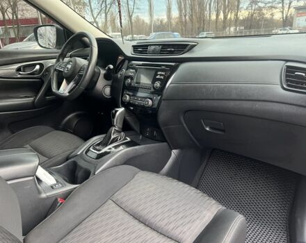 Серый Ниссан Rogue, объемом двигателя 2.5 л и пробегом 150 тыс. км за 13999 $, фото 12 на Automoto.ua