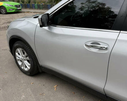 Серый Ниссан Rogue, объемом двигателя 2.49 л и пробегом 172 тыс. км за 13500 $, фото 5 на Automoto.ua