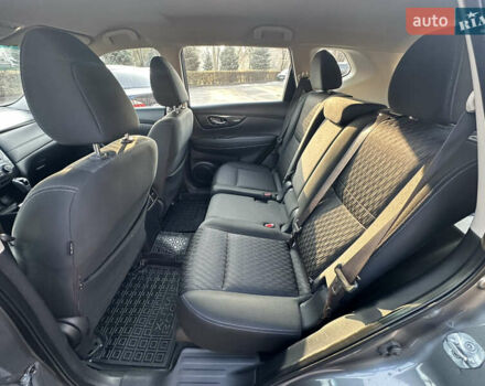 Серый Ниссан Rogue, объемом двигателя 2.49 л и пробегом 206 тыс. км за 12999 $, фото 16 на Automoto.ua