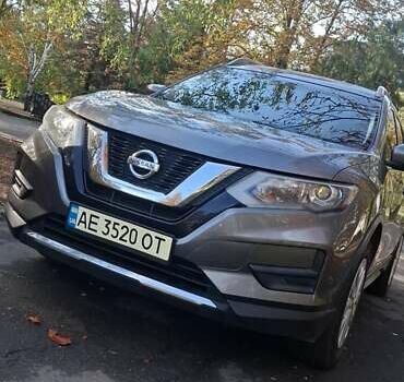 Серый Ниссан Rogue, объемом двигателя 2.49 л и пробегом 135 тыс. км за 12900 $, фото 1 на Automoto.ua