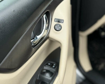 Сірий Ніссан Rogue, об'ємом двигуна 2.49 л та пробігом 138 тис. км за 11999 $, фото 24 на Automoto.ua