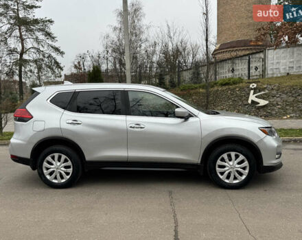 Сірий Ніссан Rogue, об'ємом двигуна 2.49 л та пробігом 165 тис. км за 10900 $, фото 2 на Automoto.ua