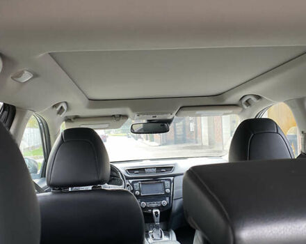 Серый Ниссан Rogue, объемом двигателя 2.49 л и пробегом 222 тыс. км за 15000 $, фото 6 на Automoto.ua