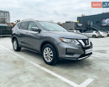 Серый Ниссан Rogue, объемом двигателя 2.49 л и пробегом 117 тыс. км за 15990 $, фото 5 на Automoto.ua