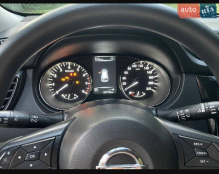 Сірий Ніссан Rogue, об'ємом двигуна 2.49 л та пробігом 210 тис. км за 12500 $, фото 5 на Automoto.ua