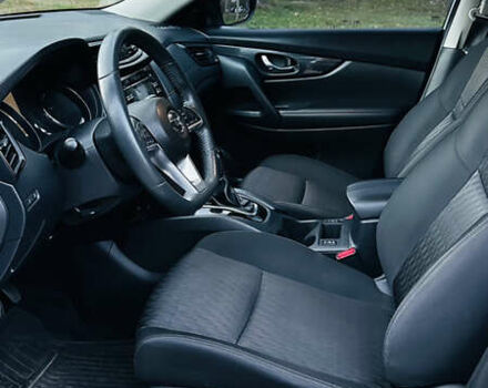 Серый Ниссан Rogue, объемом двигателя 2.49 л и пробегом 190 тыс. км за 12200 $, фото 10 на Automoto.ua