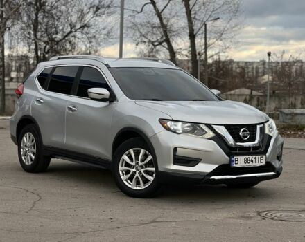Серый Ниссан Rogue, объемом двигателя 2.5 л и пробегом 150 тыс. км за 13999 $, фото 2 на Automoto.ua