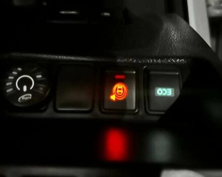 Серый Ниссан Rogue, объемом двигателя 2.49 л и пробегом 162 тыс. км за 13200 $, фото 4 на Automoto.ua