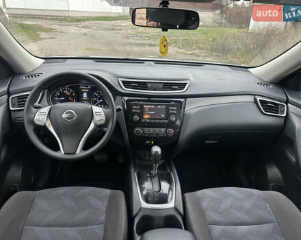Сірий Ніссан Rogue, об'ємом двигуна 2.49 л та пробігом 135 тис. км за 12000 $, фото 10 на Automoto.ua