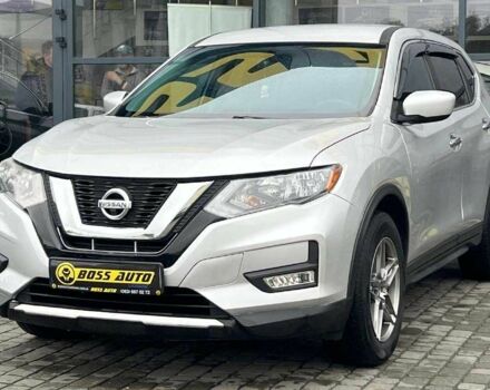 Серый Ниссан Rogue, объемом двигателя 2.5 л и пробегом 165 тыс. км за 14400 $, фото 2 на Automoto.ua