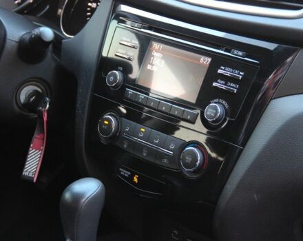 Сірий Ніссан Rogue, об'ємом двигуна 2.5 л та пробігом 105 тис. км за 12500 $, фото 15 на Automoto.ua