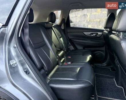 Серый Ниссан Rogue, объемом двигателя 2.5 л и пробегом 92 тыс. км за 14500 $, фото 9 на Automoto.ua