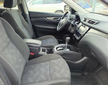 Серый Ниссан Rogue, объемом двигателя 2.49 л и пробегом 78 тыс. км за 13400 $, фото 8 на Automoto.ua