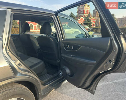 Серый Ниссан Rogue, объемом двигателя 2.49 л и пробегом 206 тыс. км за 12999 $, фото 20 на Automoto.ua