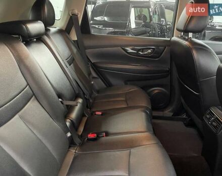 Серый Ниссан Rogue, объемом двигателя 2.49 л и пробегом 140 тыс. км за 16500 $, фото 9 на Automoto.ua