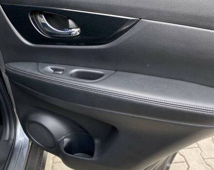 Серый Ниссан Rogue, объемом двигателя 2.49 л и пробегом 222 тыс. км за 15000 $, фото 11 на Automoto.ua