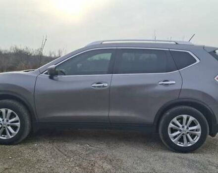 Серый Ниссан Rogue, объемом двигателя 2.5 л и пробегом 112 тыс. км за 12500 $, фото 3 на Automoto.ua