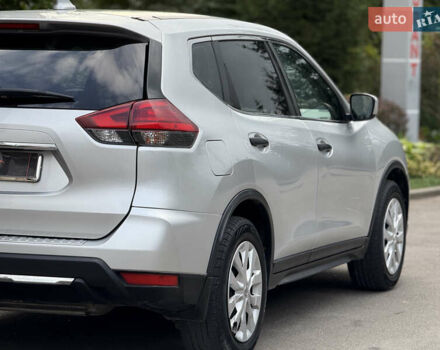 Серый Ниссан Rogue, объемом двигателя 2.5 л и пробегом 162 тыс. км за 12900 $, фото 16 на Automoto.ua