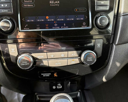 Серый Ниссан Rogue, объемом двигателя 2.49 л и пробегом 119 тыс. км за 14750 $, фото 11 на Automoto.ua