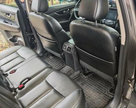 Серый Ниссан Rogue, объемом двигателя 2.49 л и пробегом 82 тыс. км за 17500 $, фото 13 на Automoto.ua