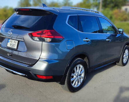 Серый Ниссан Rogue, объемом двигателя 2.49 л и пробегом 149 тыс. км за 17000 $, фото 21 на Automoto.ua