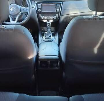 Серый Ниссан Rogue, объемом двигателя 2.49 л и пробегом 149 тыс. км за 17000 $, фото 13 на Automoto.ua