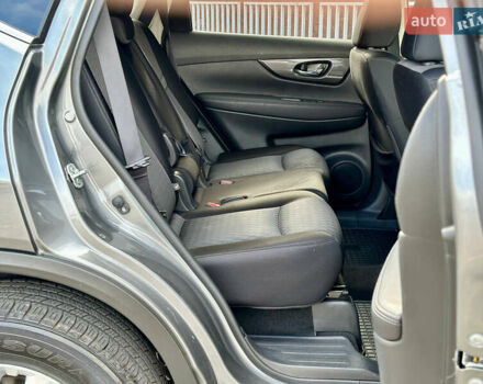 Серый Ниссан Rogue, объемом двигателя 2.5 л и пробегом 197 тыс. км за 12900 $, фото 25 на Automoto.ua