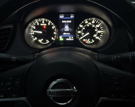 Серый Ниссан Rogue, объемом двигателя 2.5 л и пробегом 143 тыс. км за 13500 $, фото 3 на Automoto.ua