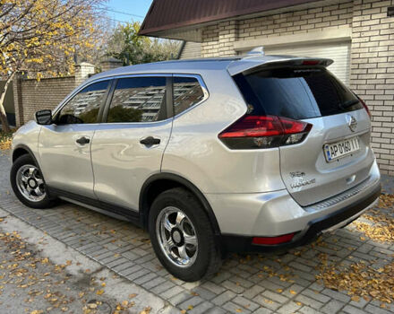 Серый Ниссан Rogue, объемом двигателя 2.49 л и пробегом 154 тыс. км за 16500 $, фото 3 на Automoto.ua