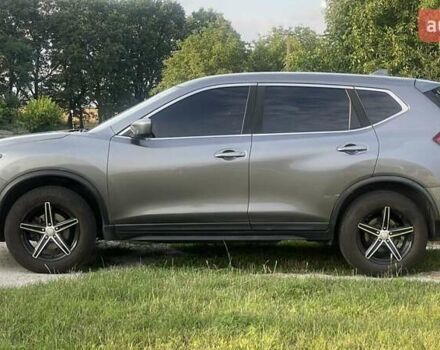 Сірий Ніссан Rogue, об'ємом двигуна 2.49 л та пробігом 120 тис. км за 17000 $, фото 14 на Automoto.ua