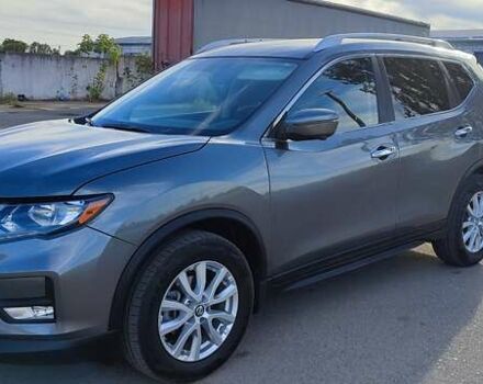 Серый Ниссан Rogue, объемом двигателя 2.49 л и пробегом 149 тыс. км за 17000 $, фото 2 на Automoto.ua
