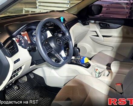 Серый Ниссан Rogue, объемом двигателя 2 л и пробегом 59 тыс. км за 14500 $, фото 2 на Automoto.ua