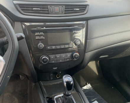 Серый Ниссан Rogue, объемом двигателя 2.5 л и пробегом 200 тыс. км за 9000 $, фото 5 на Automoto.ua