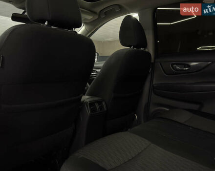 Серый Ниссан Rogue, объемом двигателя 2 л и пробегом 132 тыс. км за 16999 $, фото 17 на Automoto.ua