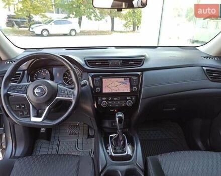 Серый Ниссан Rogue, объемом двигателя 2.5 л и пробегом 150 тыс. км за 14000 $, фото 13 на Automoto.ua