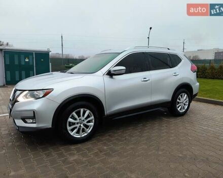 Серый Ниссан Rogue, объемом двигателя 2.49 л и пробегом 132 тыс. км за 13800 $, фото 2 на Automoto.ua