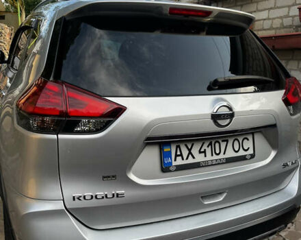 Сірий Ніссан Rogue, об'ємом двигуна 2.49 л та пробігом 172 тис. км за 16200 $, фото 2 на Automoto.ua