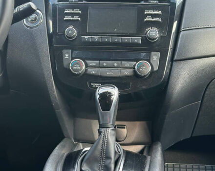 Серый Ниссан Rogue, объемом двигателя 2.5 л и пробегом 197 тыс. км за 12900 $, фото 19 на Automoto.ua