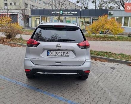 Серый Ниссан Rogue, объемом двигателя 2.49 л и пробегом 89 тыс. км за 15500 $, фото 5 на Automoto.ua