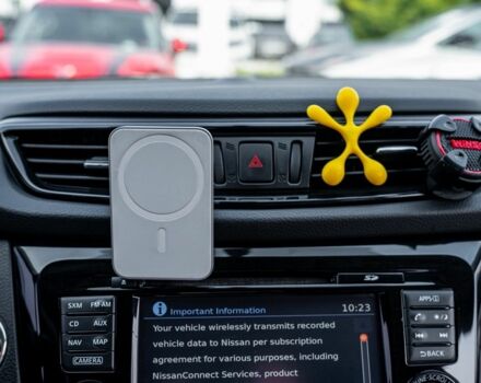 Сірий Ніссан Rogue, об'ємом двигуна 2 л та пробігом 97 тис. км за 357 $, фото 5 на Automoto.ua