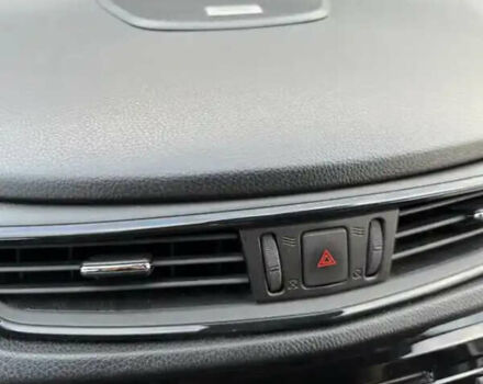 Серый Ниссан Rogue, объемом двигателя 2.49 л и пробегом 160 тыс. км за 15000 $, фото 2 на Automoto.ua