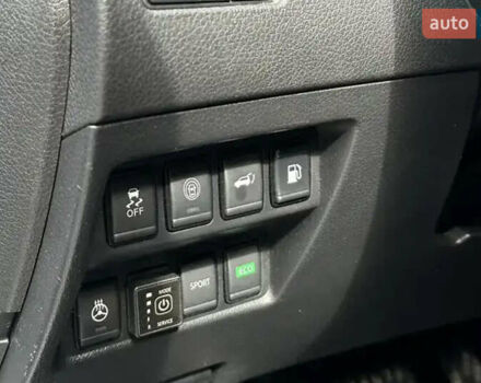 Серый Ниссан Rogue, объемом двигателя 2.49 л и пробегом 160 тыс. км за 15000 $, фото 15 на Automoto.ua