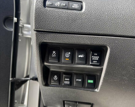 Серый Ниссан Rogue, объемом двигателя 2.49 л и пробегом 119 тыс. км за 15200 $, фото 12 на Automoto.ua