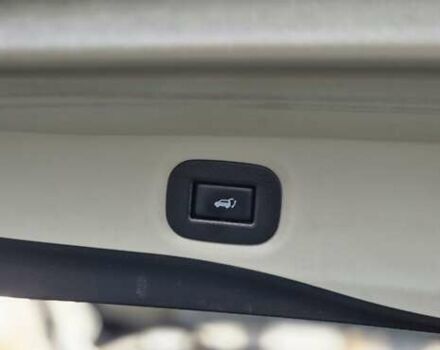 Серый Ниссан Rogue, объемом двигателя 2.5 л и пробегом 301 тыс. км за 11900 $, фото 13 на Automoto.ua