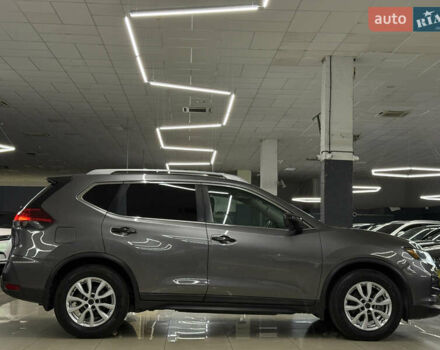 Серый Ниссан Rogue, объемом двигателя 2 л и пробегом 132 тыс. км за 16999 $, фото 12 на Automoto.ua