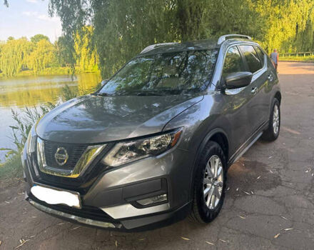 Ніссан Rogue 2017 у Рівному на Automoto.ua Сірий Ніссан Rogue, об'ємом двигуна 2.5 л та пробігом 100 тис. км за 15500 $, фото 3 на Automoto.ua
