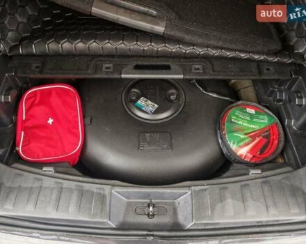 Серый Ниссан Rogue, объемом двигателя 2.49 л и пробегом 82 тыс. км за 17500 $, фото 7 на Automoto.ua