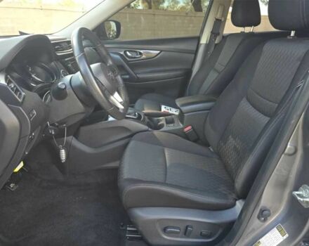 Серый Ниссан Rogue, объемом двигателя 2.5 л и пробегом 84 тыс. км за 9700 $, фото 4 на Automoto.ua